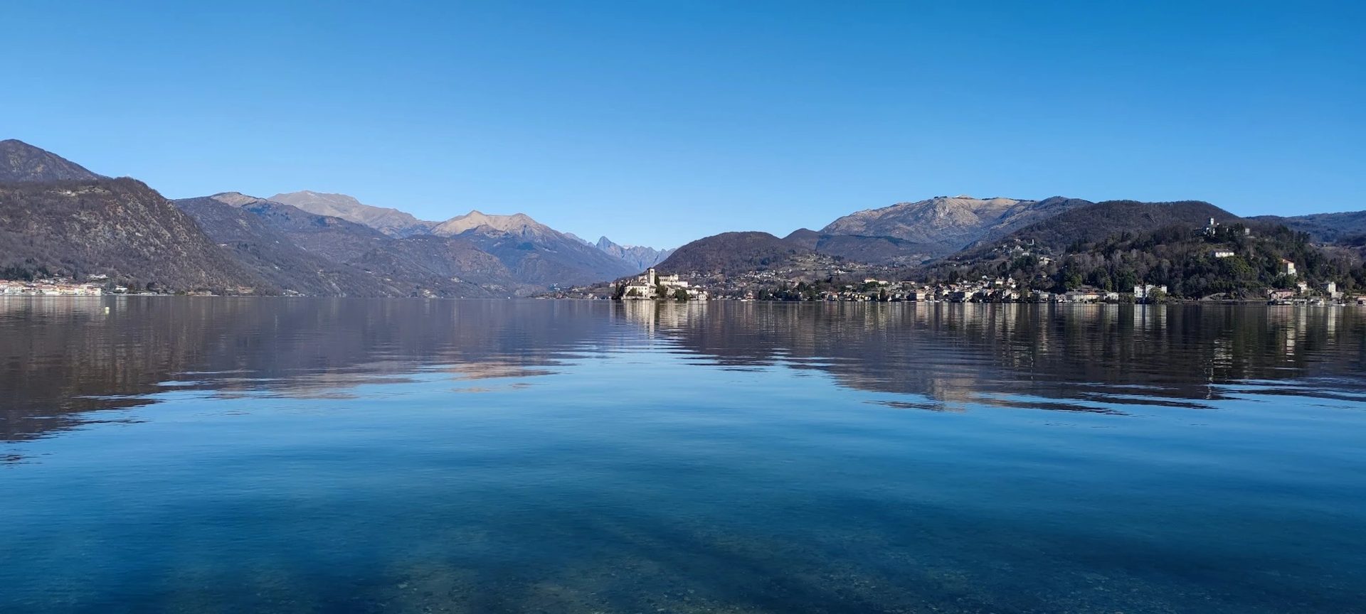 Il lago d'inverno — Lago d'Orta, fotografia di Patrizia Franzina